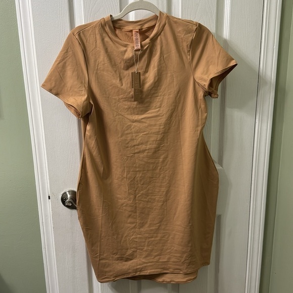 Skims signature swim tee  dress NWT - Picture 3 of 4